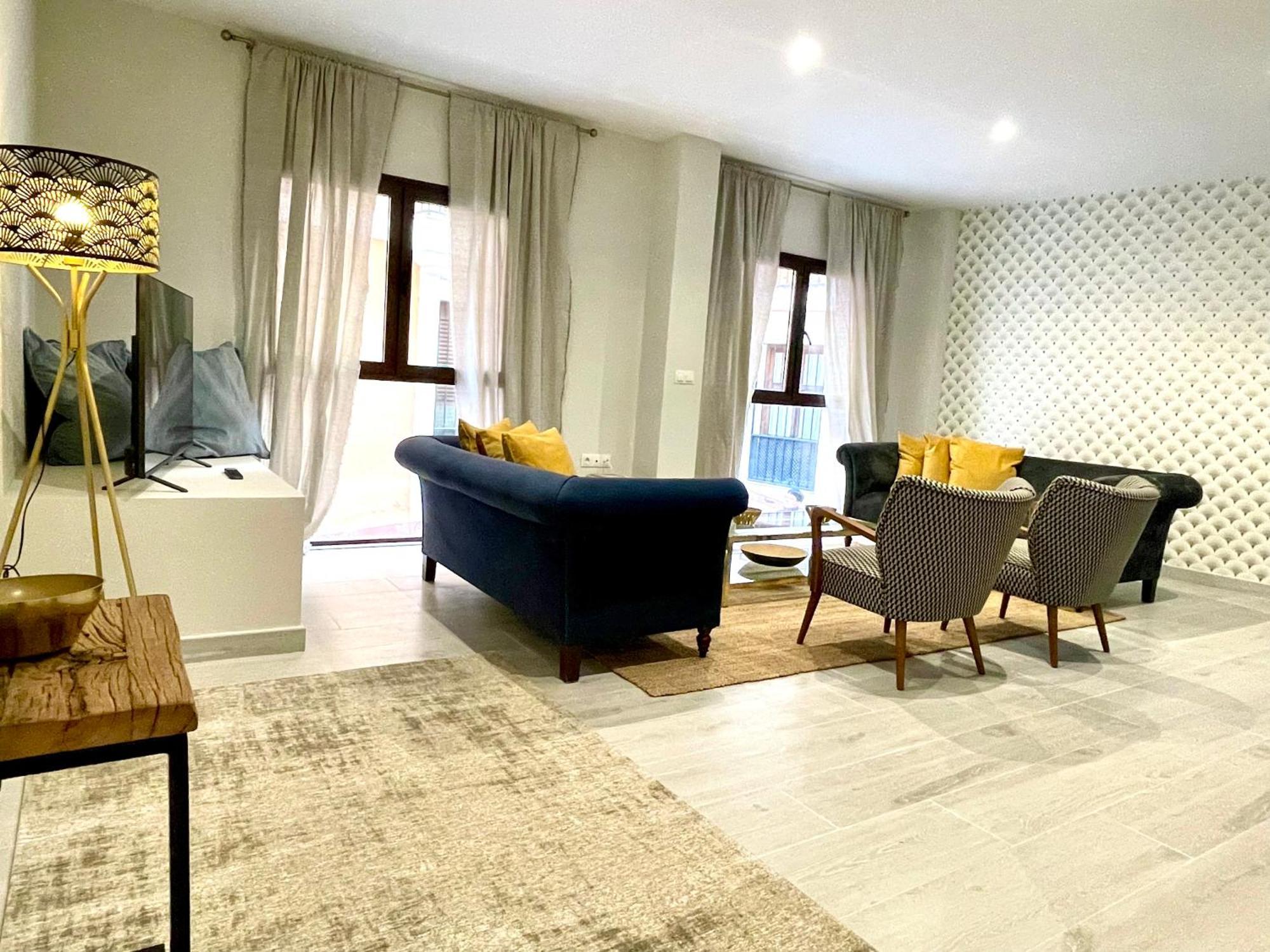 Eva Recommends Catedral Confort Seville Luaran gambar