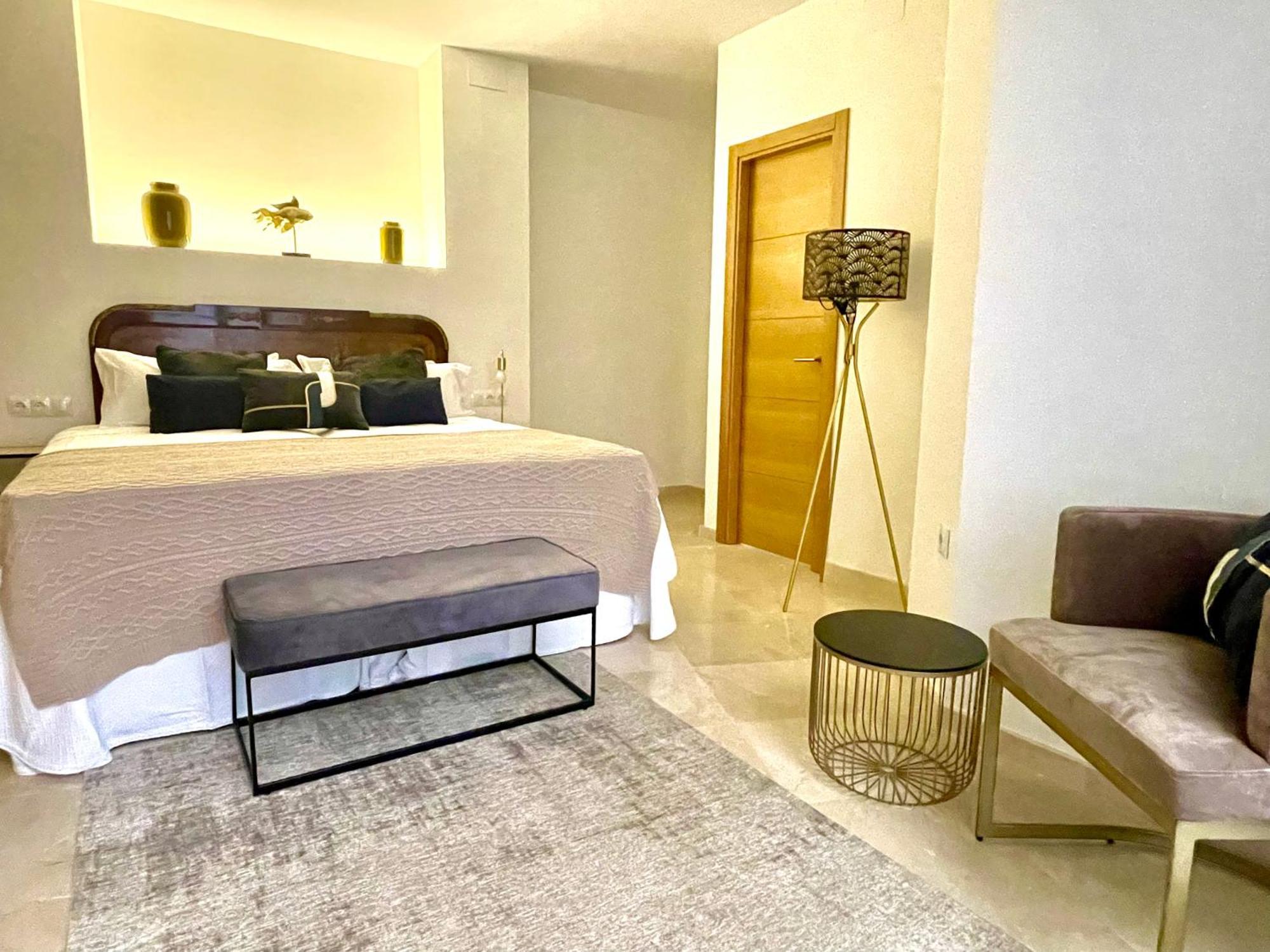 Eva Recommends Catedral Confort Seville Luaran gambar